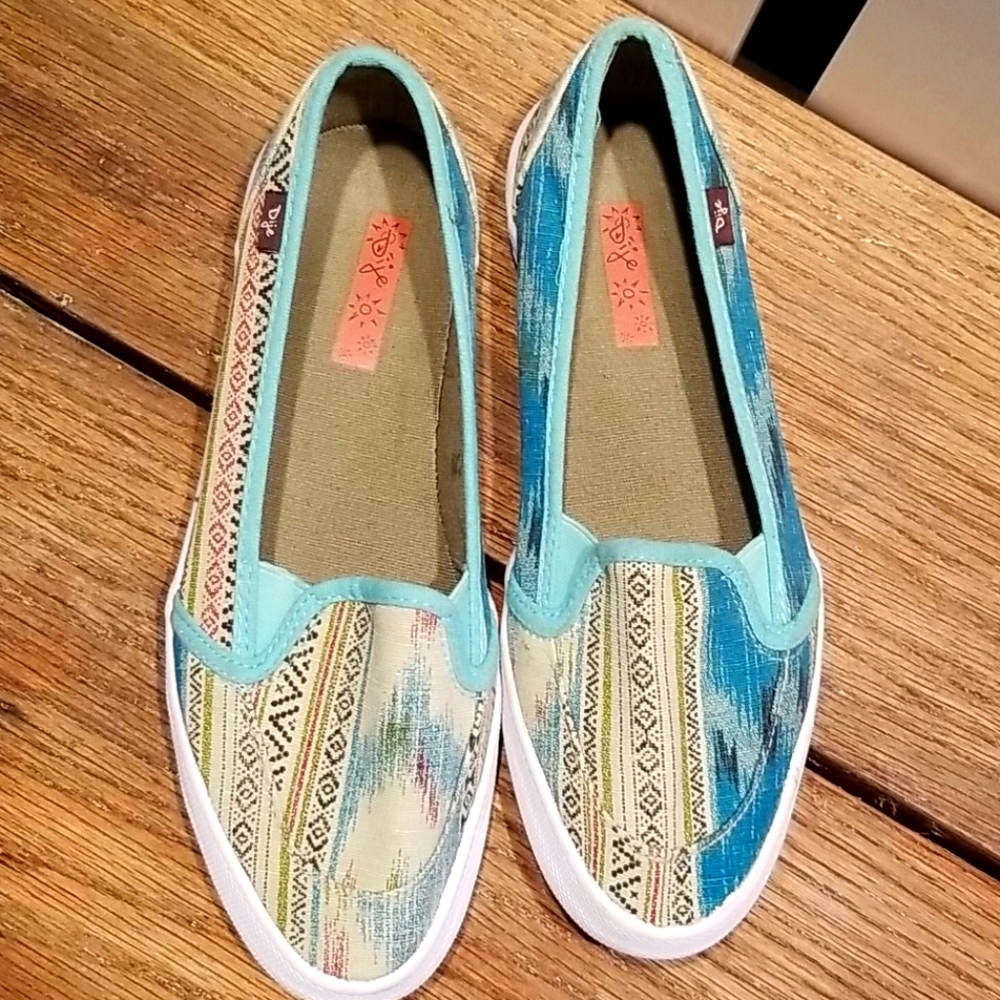 Dije Slip on Shoes